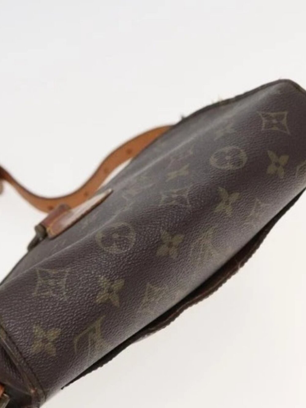 LOUIS VUITTON Monogram Saint Cloud GM Shoulder Bag M51242 LV Auth 82497 - Picture 6 of 16